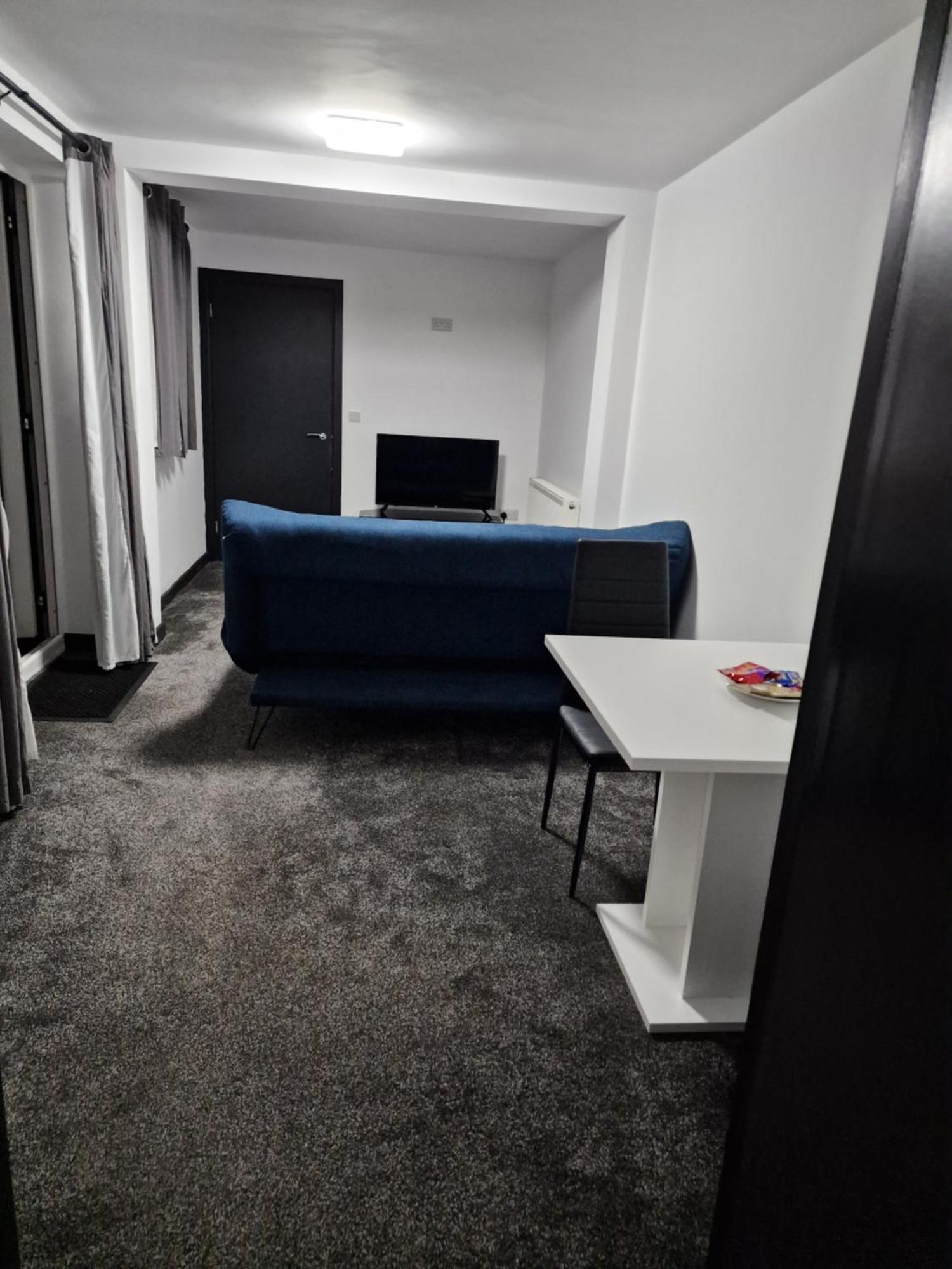 Ckb Flat- Comfort, Cosy, And Secure! Codsall Ngoại thất bức ảnh